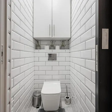 شقة Center 2br W/ Free Parking & Terrace *